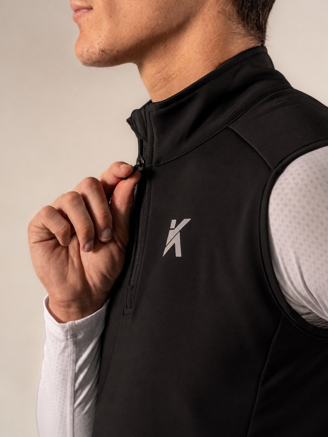 TUCK Regulate Vest - Mens / Black