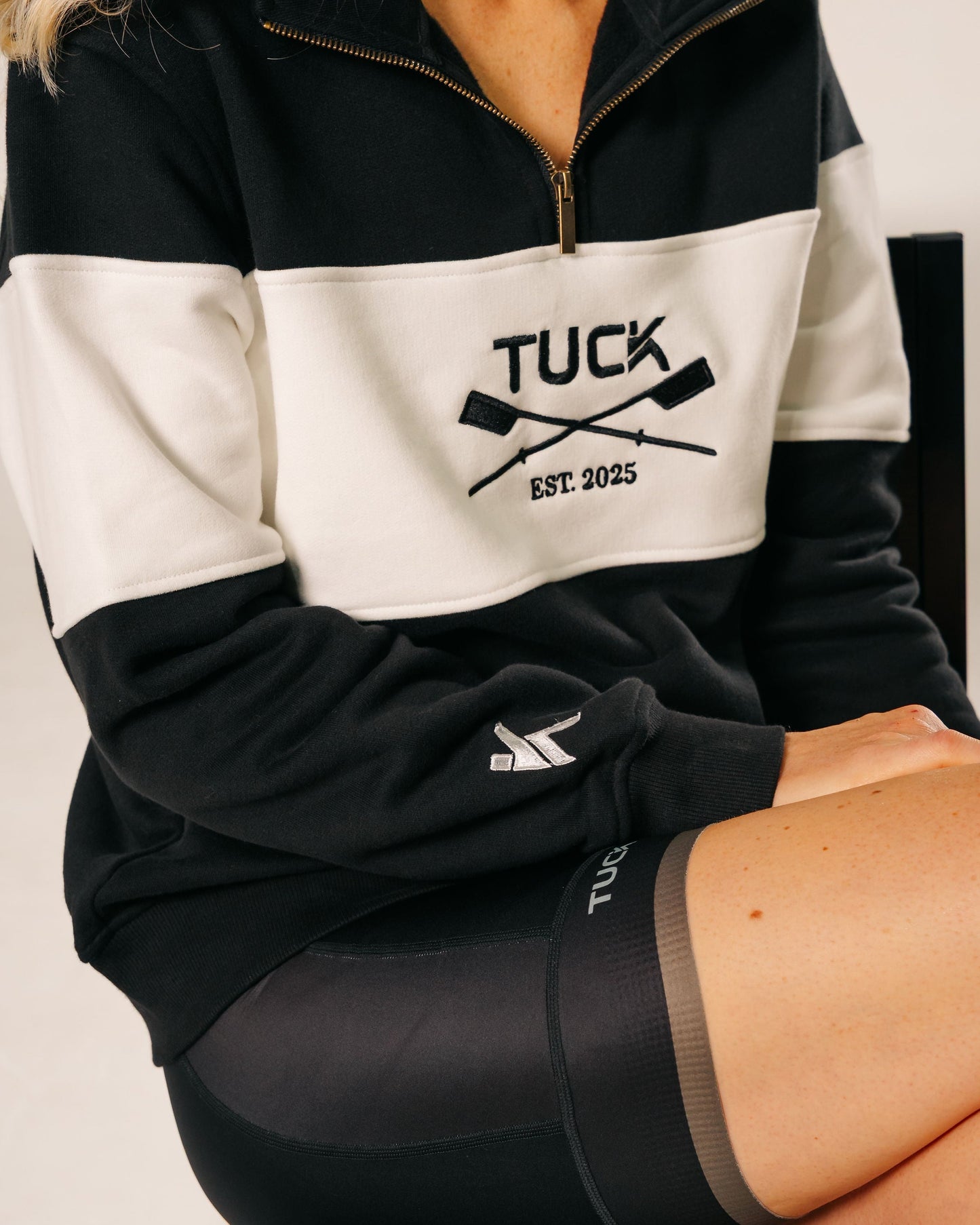 TUCK Session Quarter Zip - Unisex / Black